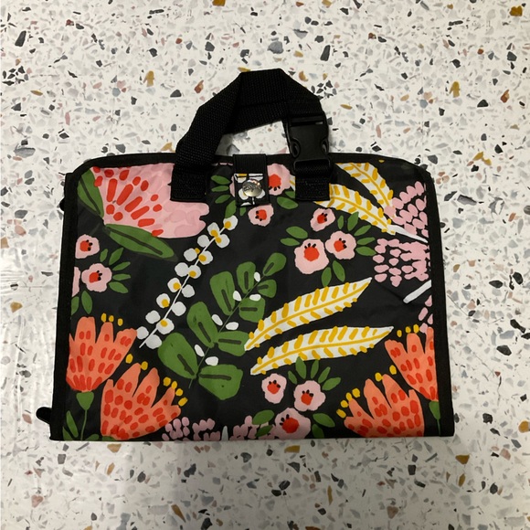 thirty-one Handbags - thirty-one jewelry cosmetic travel tote bag floral greenery
